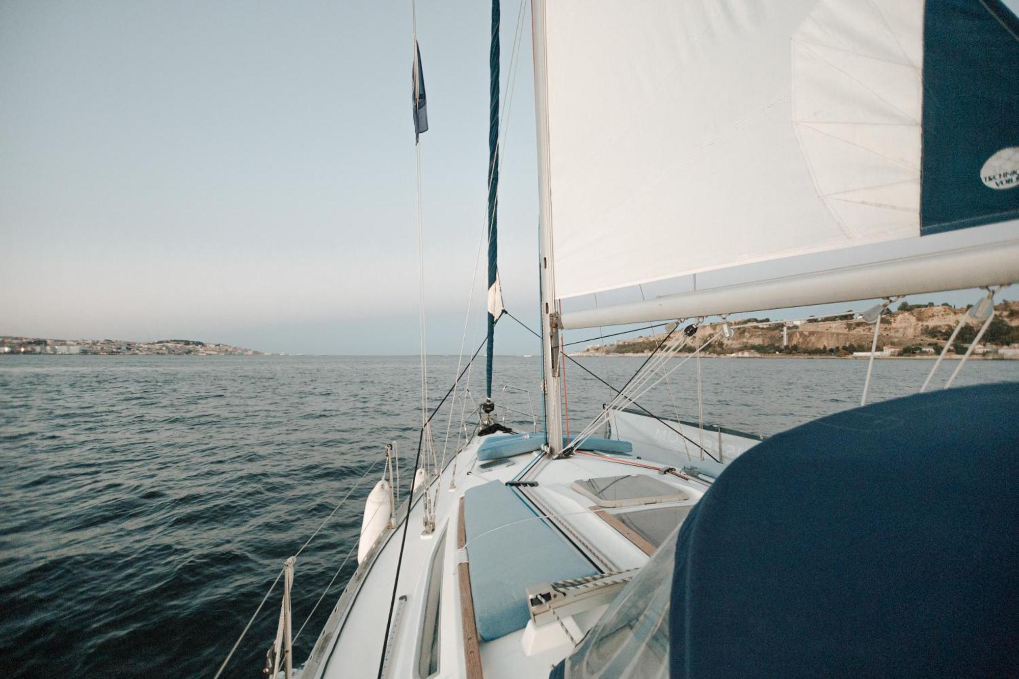 Stay In A Boat - Lisboa Exterior foto